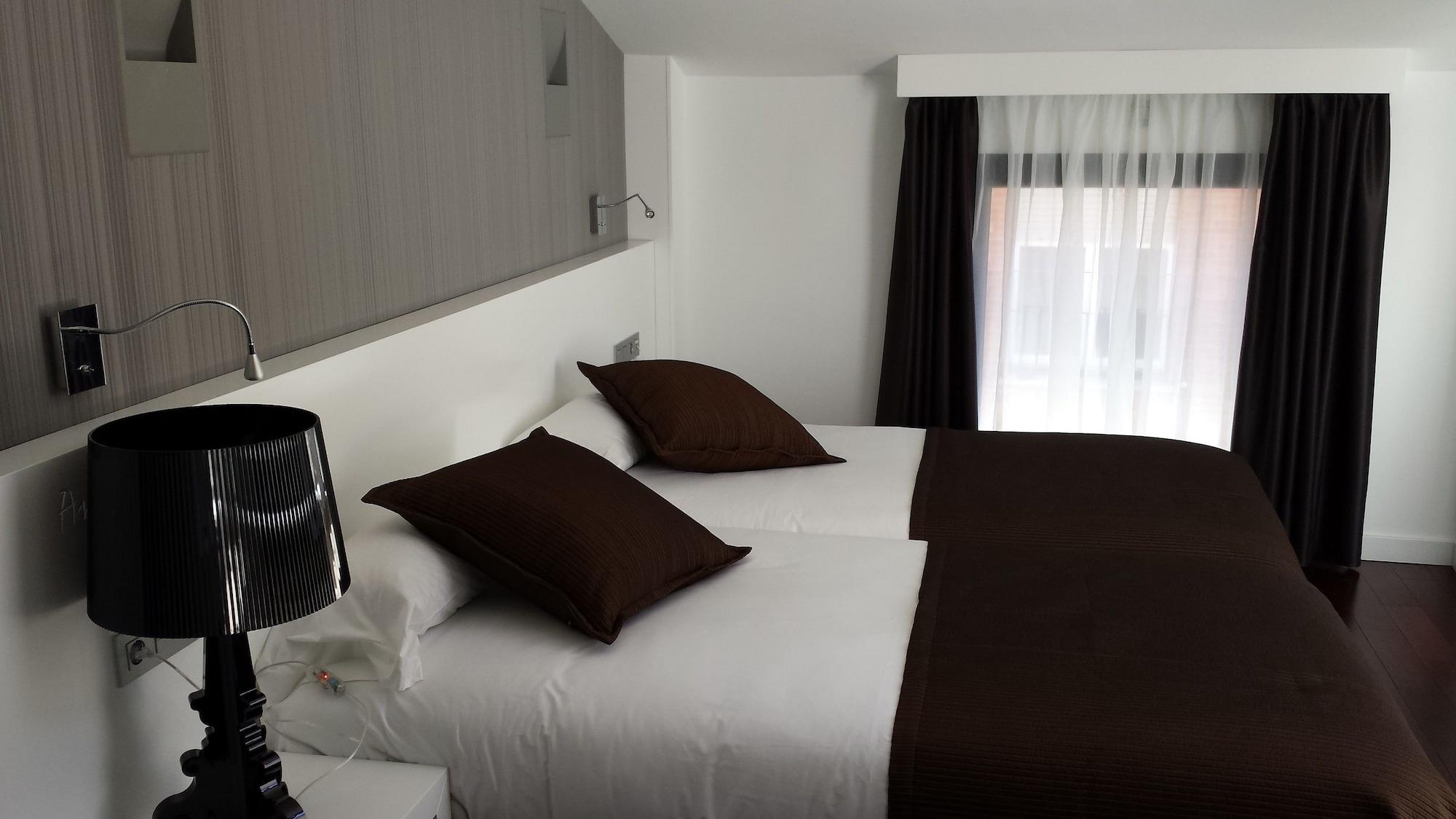 Apolonia Hotel