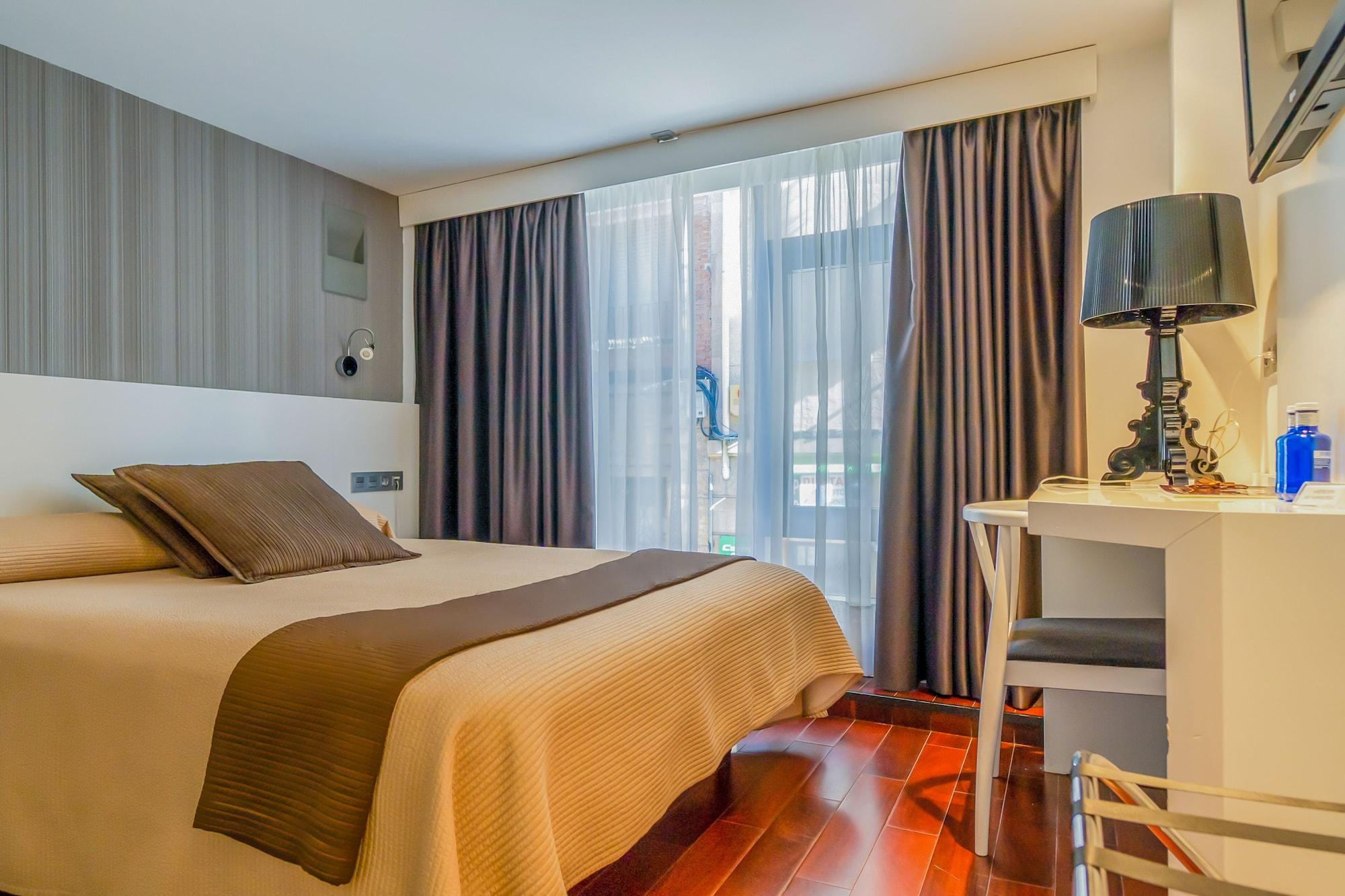 Apolonia 3* Soria