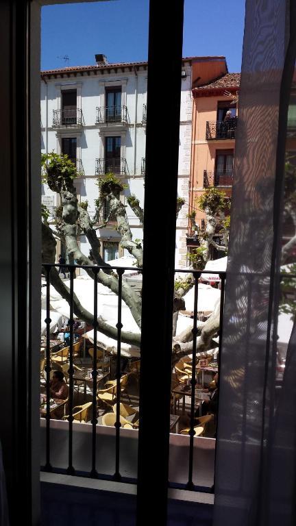 Apolonia Hotel 3*
